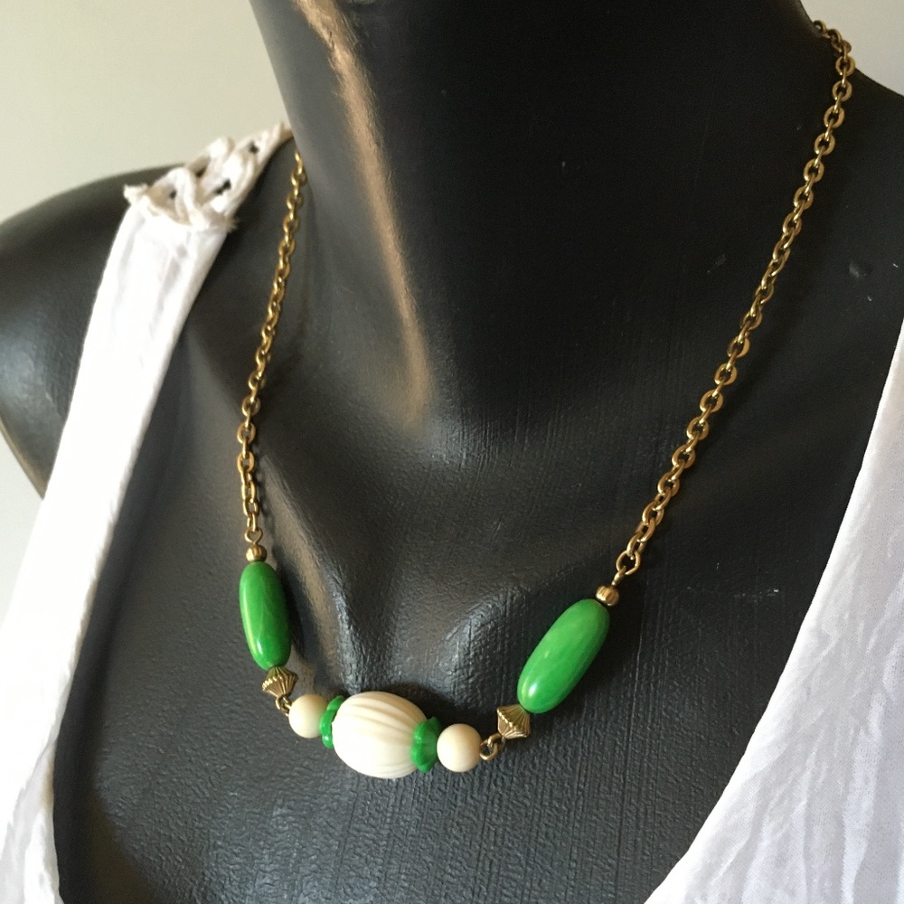 Avon vintage beaded & Gold Chain Necklace